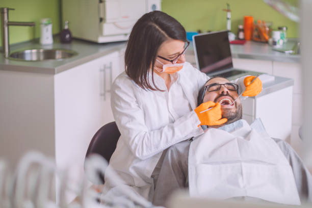 Best Emergency Dentist for Knocked-Out Tooth in Riverdale, IL